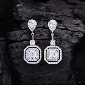 NEW! Elegant White Sapphire Silver Drop Earrings